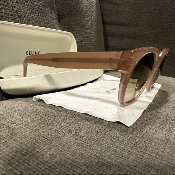 Gorgeous Celine Sunglasses with case and dust cloth, case and original box - Picture 3 of 7